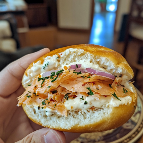 Smoked Salmon & Cream Cheese Bagel